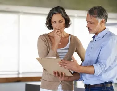 un salarié absent à une session de formation : quel impact sur le plan de formation ?
