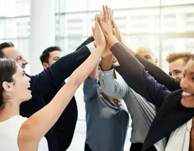 Evaluer la performance des salariés est une mission collaborative entre managers et RH